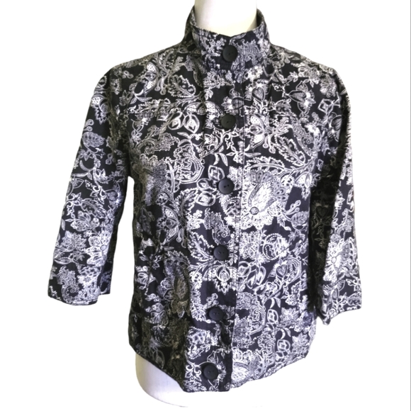 Asian-Inspired Cotton Linen Jacket with Two Pockets and 3/4 Sleeves, size SP - Picture 9 of 11